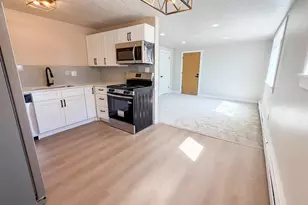 647 E Swenson Ave S, Springville, UT 84663 - Photo 1