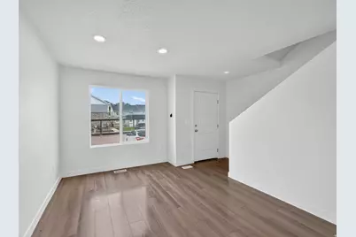 295 W Spruce Way, Santaquin, UT 84655 - Photo 4