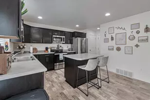 321 W Willow Dr, Saratoga Springs, UT 84045 - Photo 4