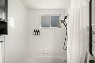 650 N 300 W, Salt Lake City, UT 84103 - Photo 10