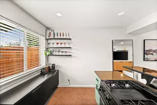 650 N 300 W, Salt Lake City, UT 84103 - Photo 6