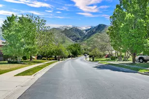 2698 E 1650 N, Layton, UT 84040 - Photo 42