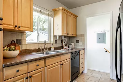 2917 S McClelland St, Salt Lake City, UT 84106 - Photo 6