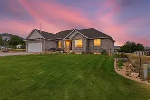 710 W 100 N, Fountain Green, UT 84632 - Photo 2