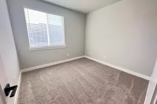 13536 S Poole Dr W, Riverton, UT 84096 - Photo 14