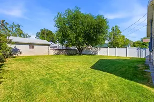 1131 S Redwood Dr W, Salt Lake City, UT 84104 - Photo 24