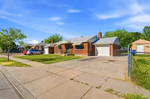 1131 S Redwood Dr W, Salt Lake City, UT 84104 - Photo 30