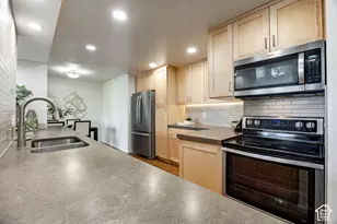 875 S Donner Way, Salt Lake City, UT 84108 - Photo 18