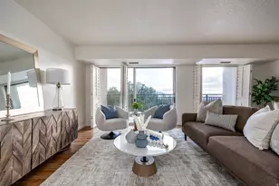 875 S Donner Way, Salt Lake City, UT 84108 - Photo 2