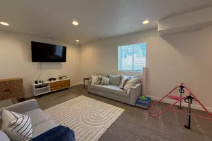 2060 W 850 S, Layton, UT 84041 - Photo 18