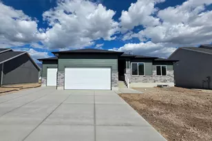 2946 N Galloway Ln, Plain City, UT 84404 - Photo 2