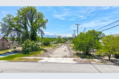 803 W 500 S, Provo, UT 84601 - Photo 2