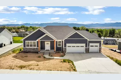 40 N 450 W, Gunnison, UT 84634 - Photo 1