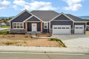 40 N 450 W, Gunnison, UT 84634 - Photo 2