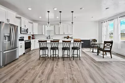 40 N 450 W, Gunnison, UT 84634 - Photo 2