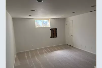 2313 S 150 E, Bountiful, UT 84010 - Photo 30