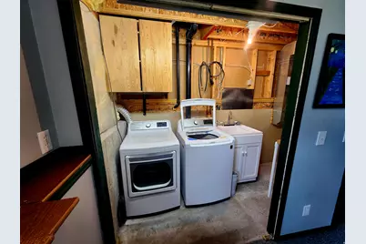 6043 W Parkham Way, Kearns, UT 84118 - Photo 16
