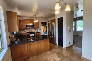 6043 W Parkham Way, Kearns, UT 84118 - Photo 8