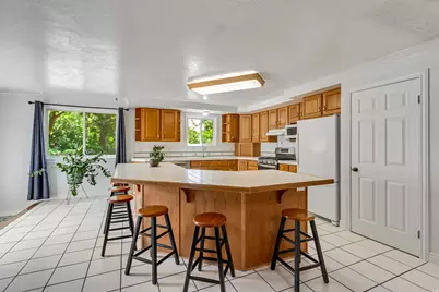 476 E 10425 S, Sandy, UT 84070 - Photo 8