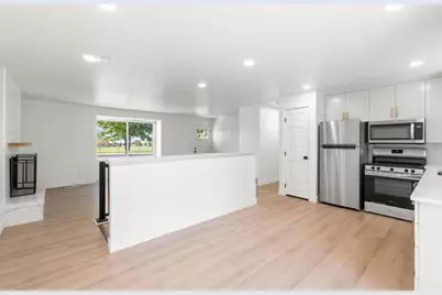 2631 W 6200 S, Taylorsville, UT 84129 - Photo 4