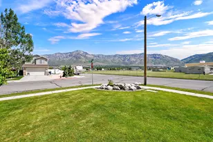 429 W 2125 N, Harrisville, UT 84414 - Photo 8