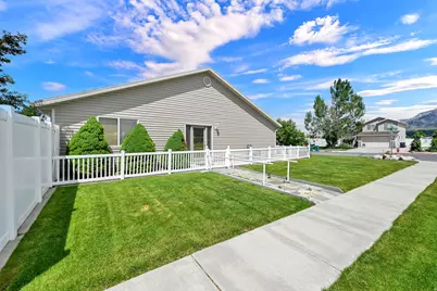 429 W 2125 N, Harrisville, UT 84414 - Photo 6