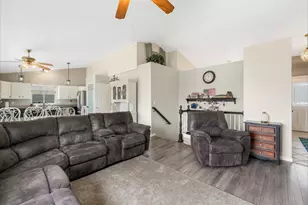 4627 W Aire Dr, West Jordan, UT 84088 - Photo 24