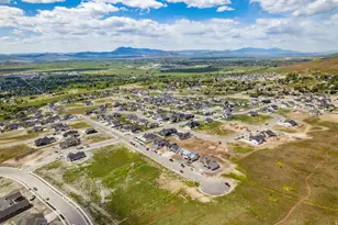 1139 E Center St, Hyde Park, UT 84318 - Photo 26