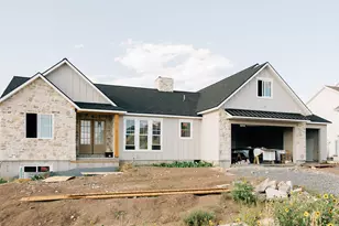 1139 E Center St, Hyde Park, UT 84318 - Photo 2