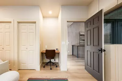 822 N Grandridge Ct, Salt Lake City, UT 84103 - Photo 10
