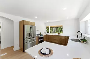 4215 S Holladay Blvd, Holladay, UT 84124 - Photo 14