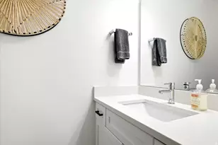 10 W Beebe Ln S, Murray, UT 84107 - Photo 20