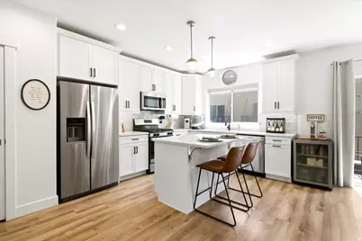 10 W Beebe Ln S, Murray, UT 84107 - Photo 8