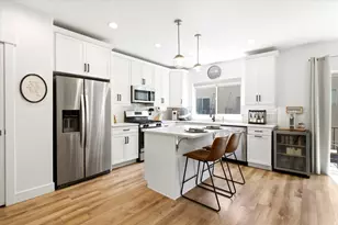 10 W Beebe Ln S, Murray, UT 84107 - Photo 8