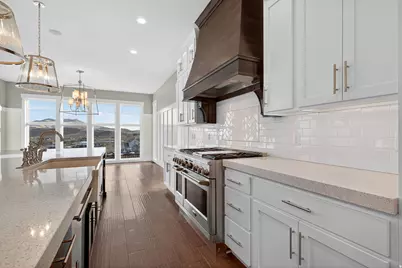 2628 E Prairie Dr, Eagle Mountain, UT 84005 - Photo 8