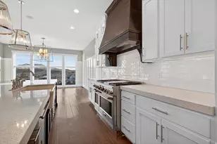 2628 E Prairie Dr, Eagle Mountain, UT 84005 - Photo 8