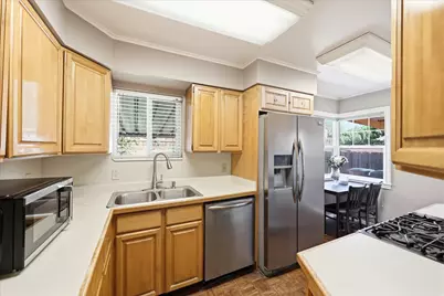 2215 S Broadmoor, Salt Lake City, UT 84109 - Photo 10