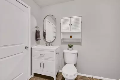 5534 S Spurrier Rd W, Murray, UT 84107 - Photo 24
