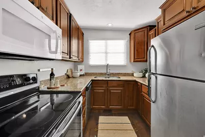 5534 S Spurrier Rd W, Murray, UT 84107 - Photo 12