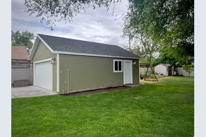 1946 E 3000 S, Salt Lake City, UT 84106 - Photo 4