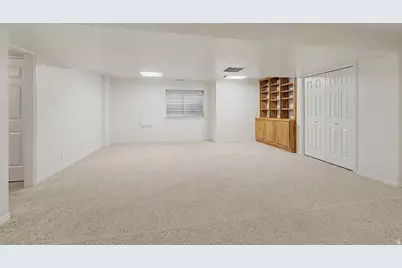 1148 E 250 N, Orem, UT 84097 - Photo 24