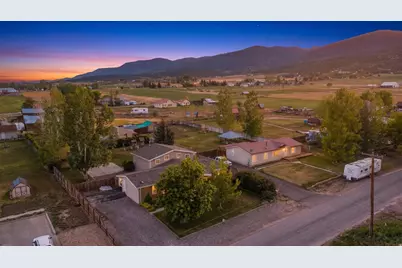 435 E 100 S, Fairview, UT 84629 - Photo 2