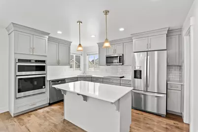 513 E Mt Dutton Way, Eagle Mountain, UT 84005 - Photo 2