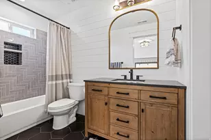 9577 S Hidden Pine Ln, Sandy, UT 84092 - Photo 40