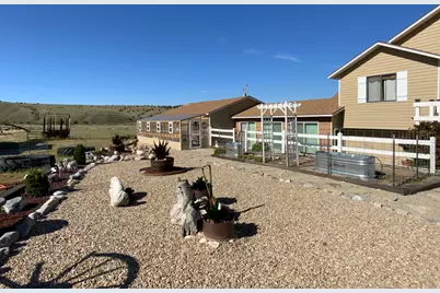 1061 S Copper Rd E, Stockton, UT 84071 - Photo 38