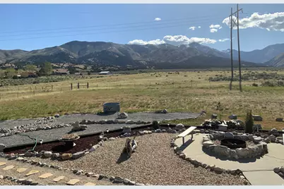 1061 S Copper Rd E, Stockton, UT 84071 - Photo 16