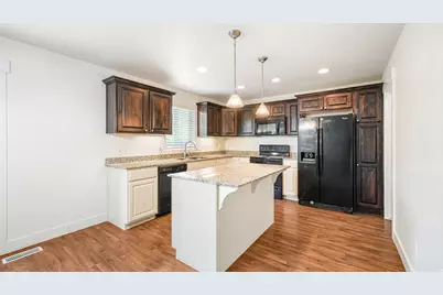 578 E Old Mill Dr, Heber City, UT 84032 - Photo 2