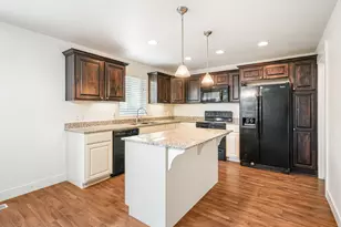578 E Old Mill Dr, Heber City, UT 84032 - Photo 2