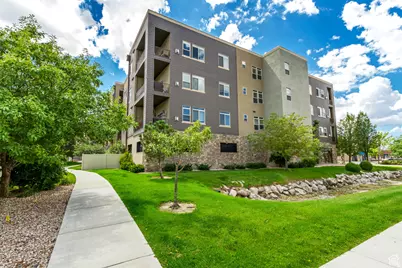 248 E 13800 St S #27, Draper, UT 84020 - Photo 2