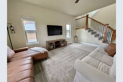 8936 N Barton Creek Dr, Eagle Mountain, UT 84005 - Photo 14